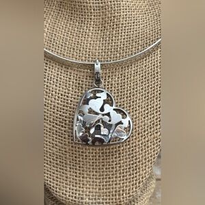 CEM Stainless Steel Filigree Puff Heart Pendant Necklace 4-105626-001